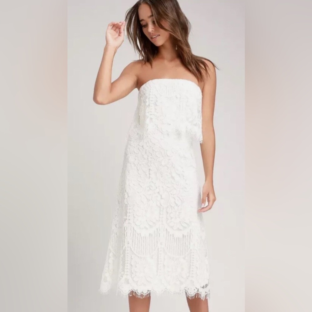 NWT Lulu’s Delia white lace strapless midi dress size medium